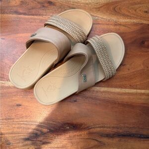 Reef women’s sandals